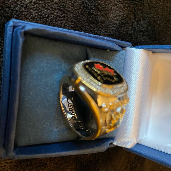 Bradford Exchange, team Canada ringdiamonds,certified authentic.Limited Edition. - Picture 3 of 9